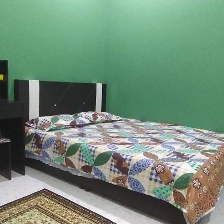 Homestay Kak Tiy Куала-Тренгану Екстер'єр фото